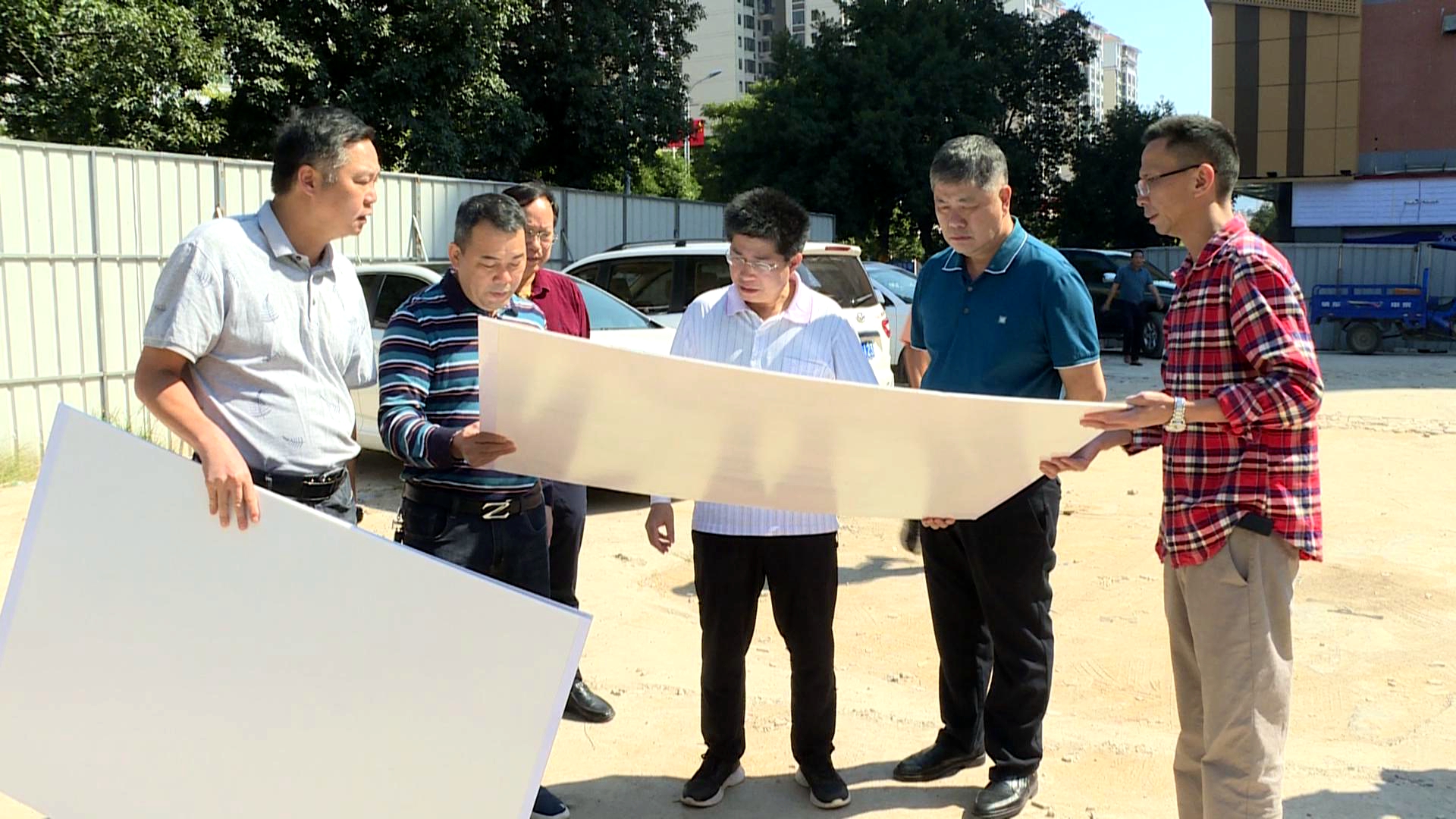 黃海生要求嚴把質量關進度關 全力推進重點民生項目2.jpg